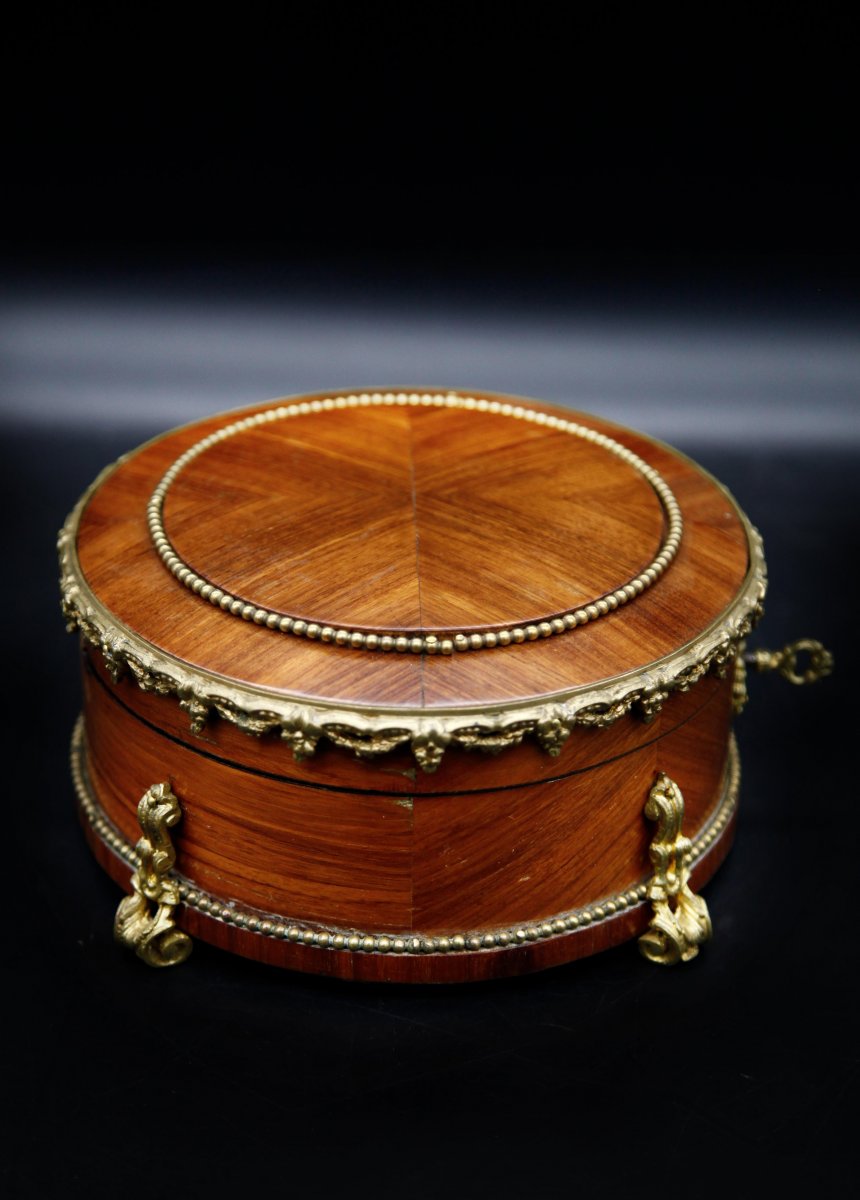 Circular Shaped Box - Napoleon III Period-photo-3