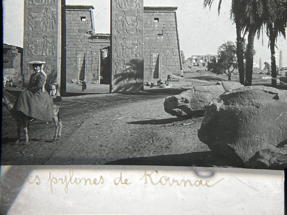 Stereoscopic Kiosk Displays 45 Photos From A Trip To Egypt -photo-6
