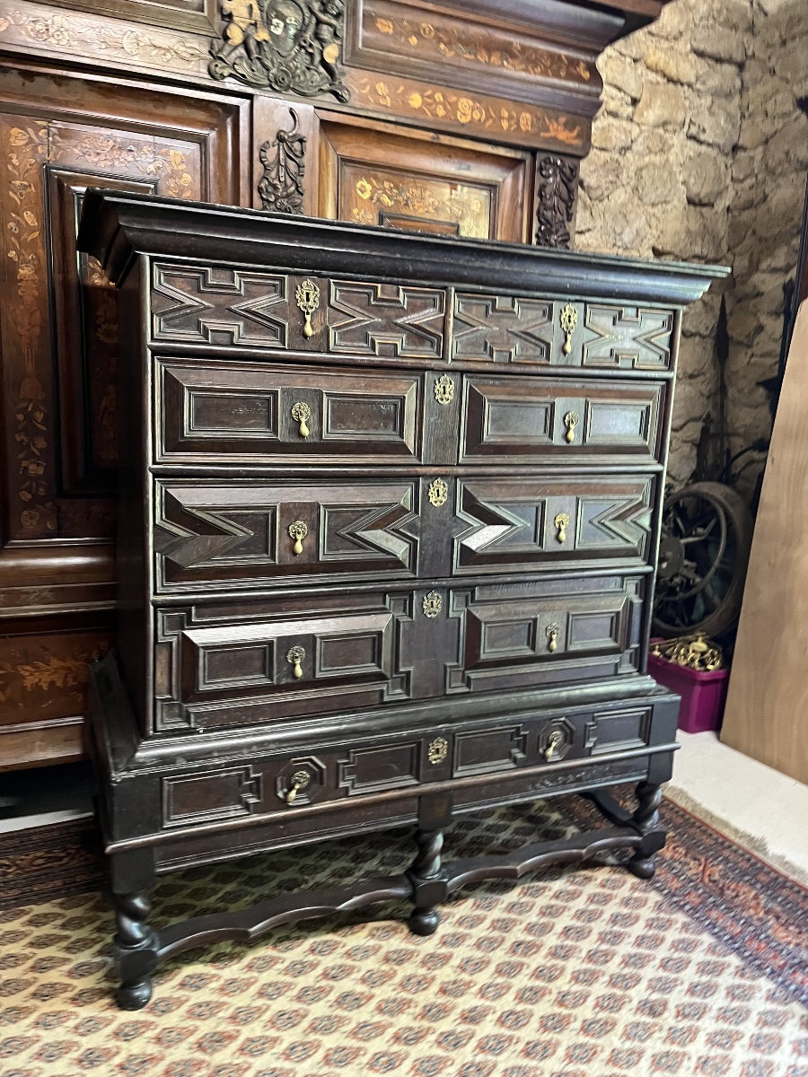 18th-century Welsh Oak Cabinet -photo-5