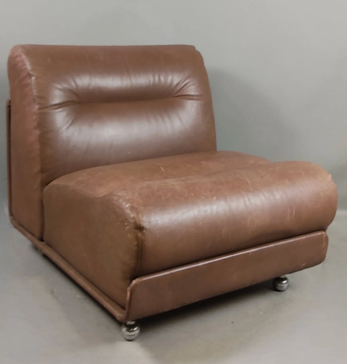 Jo Otterpohl, Three Concha Armchairs-photo-2