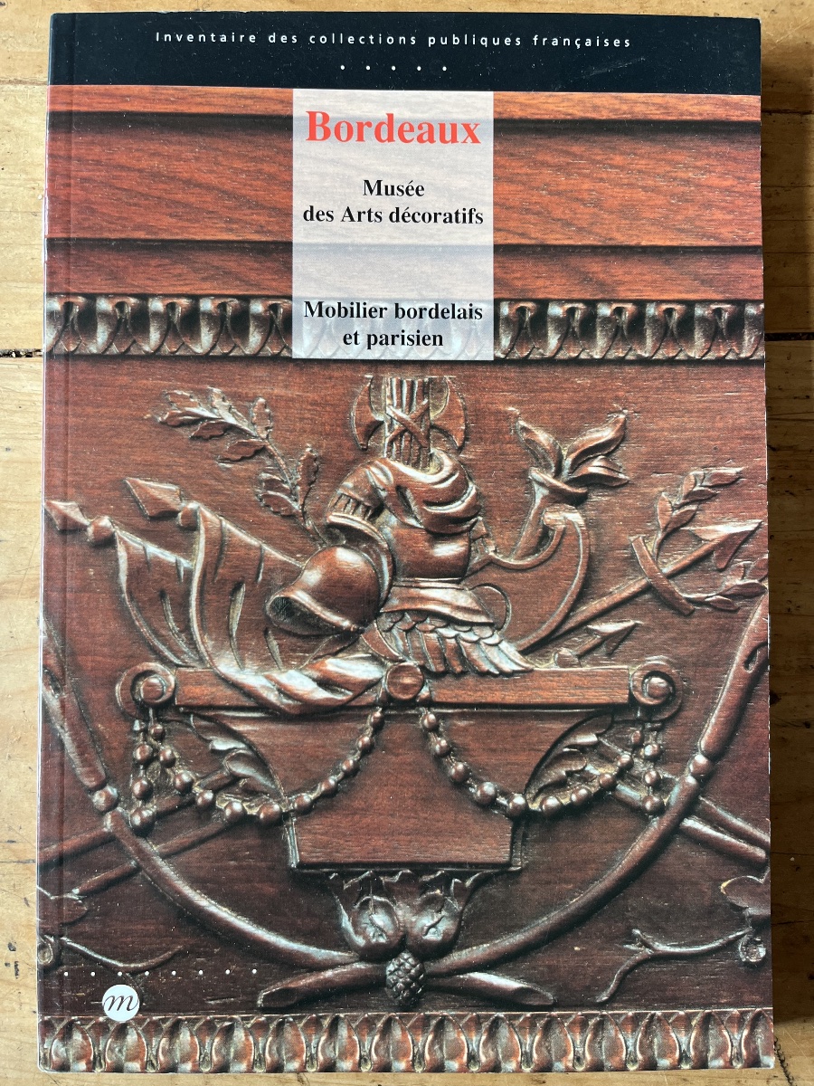 Armoire bordelaise à décor sculpté XVIIIEM siècle -photo-4