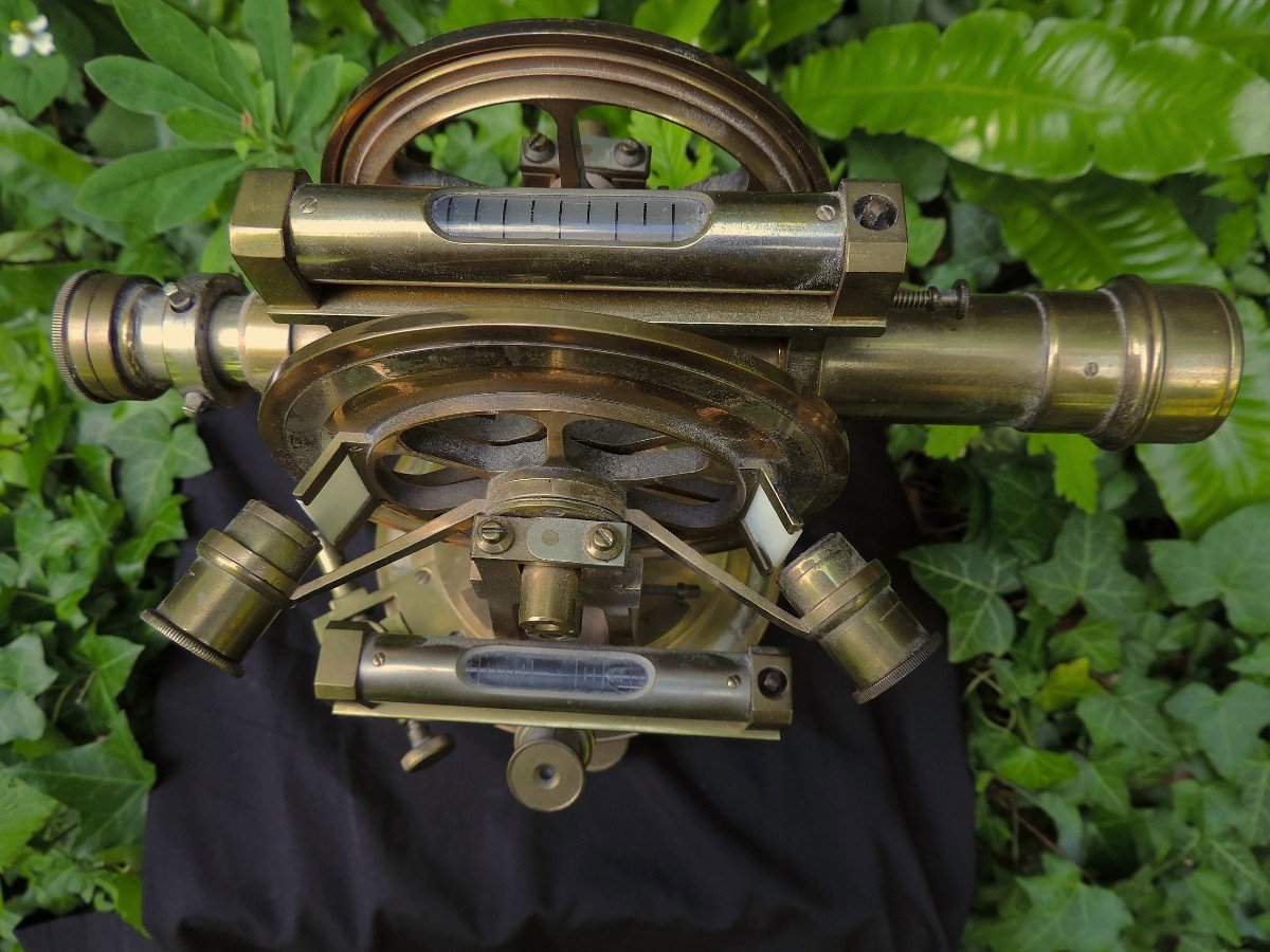 Theodolite With Double Wheels, Signed.-photo-2