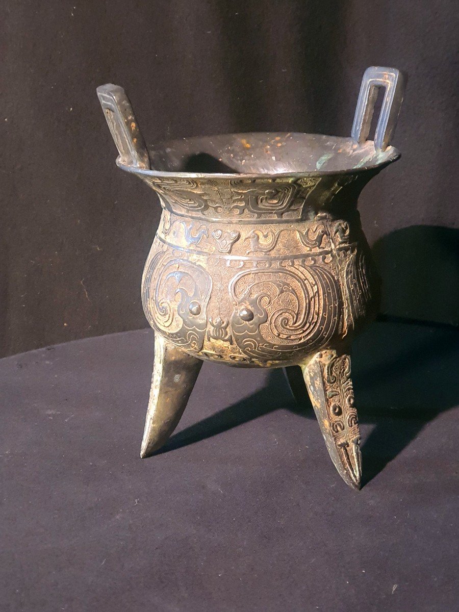 Vase Rituel Ding Chine Bronze. 