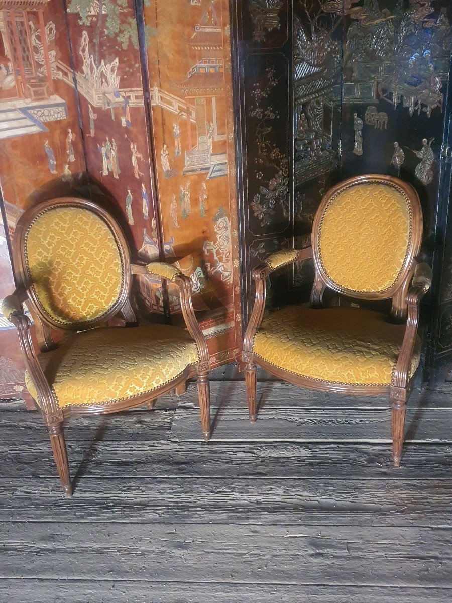 Série 5 Fauteuils XVIII Siècle Louis XVI, Noyer.-photo-7