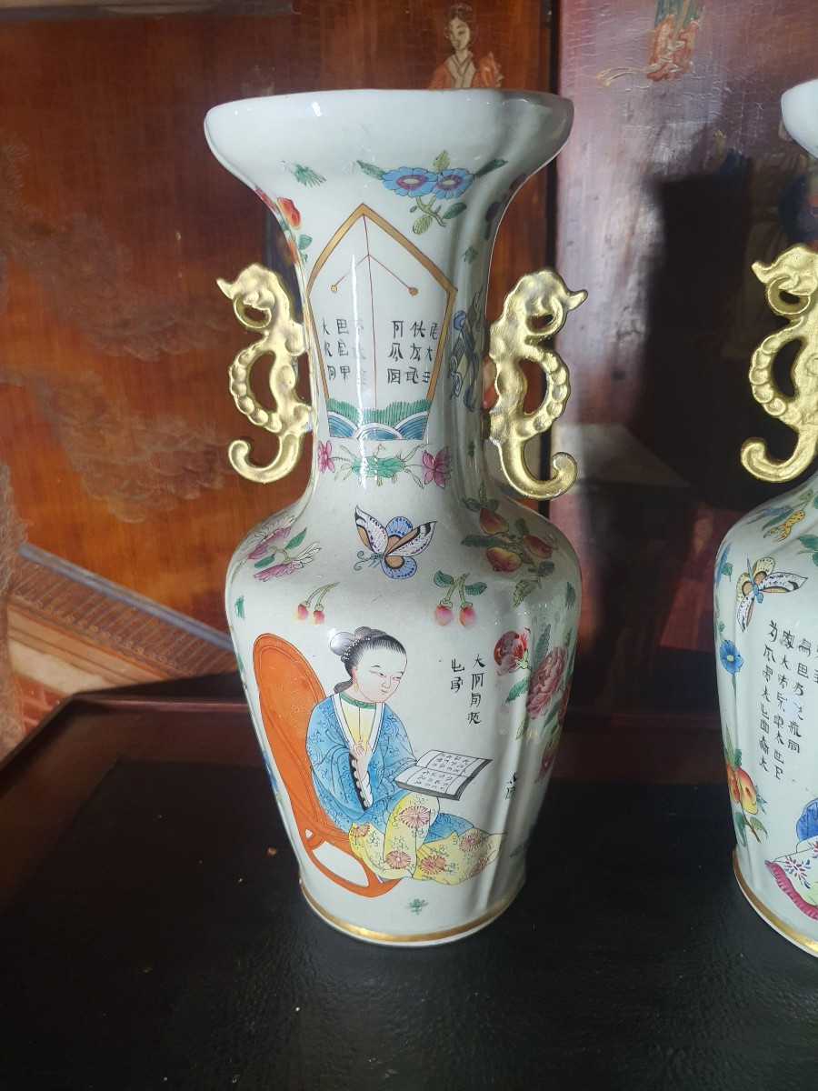 Paire De Vases Chine Famille Rose ,dynastie King.-photo-1