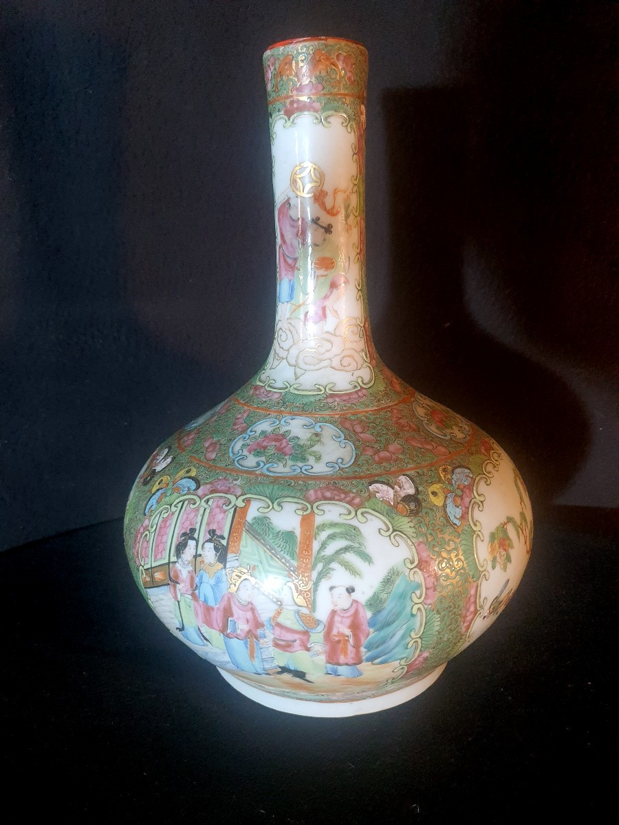 19th Century Cantonese China Vase. 