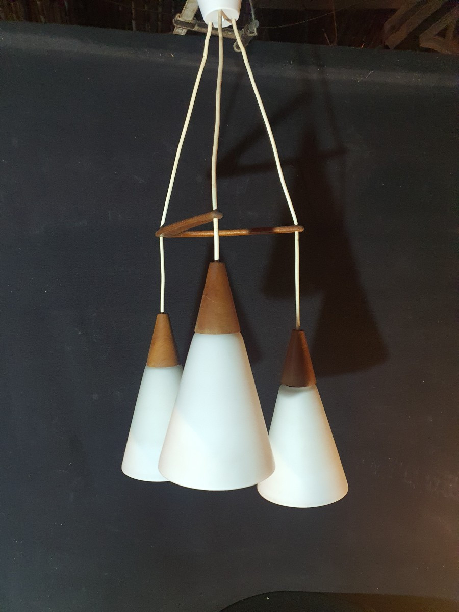 Lampe lustre Scandinave. 