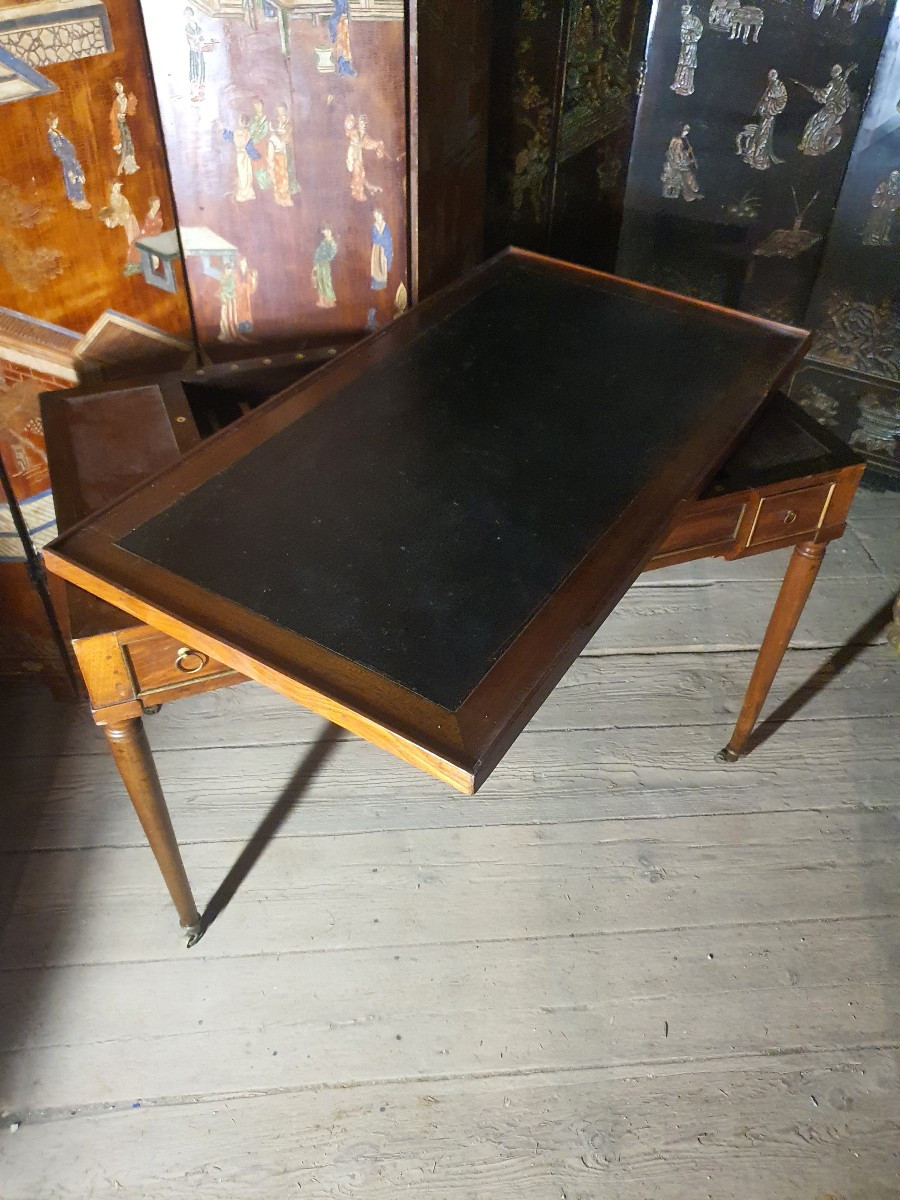 Table à jeux, bureau, tric trac.