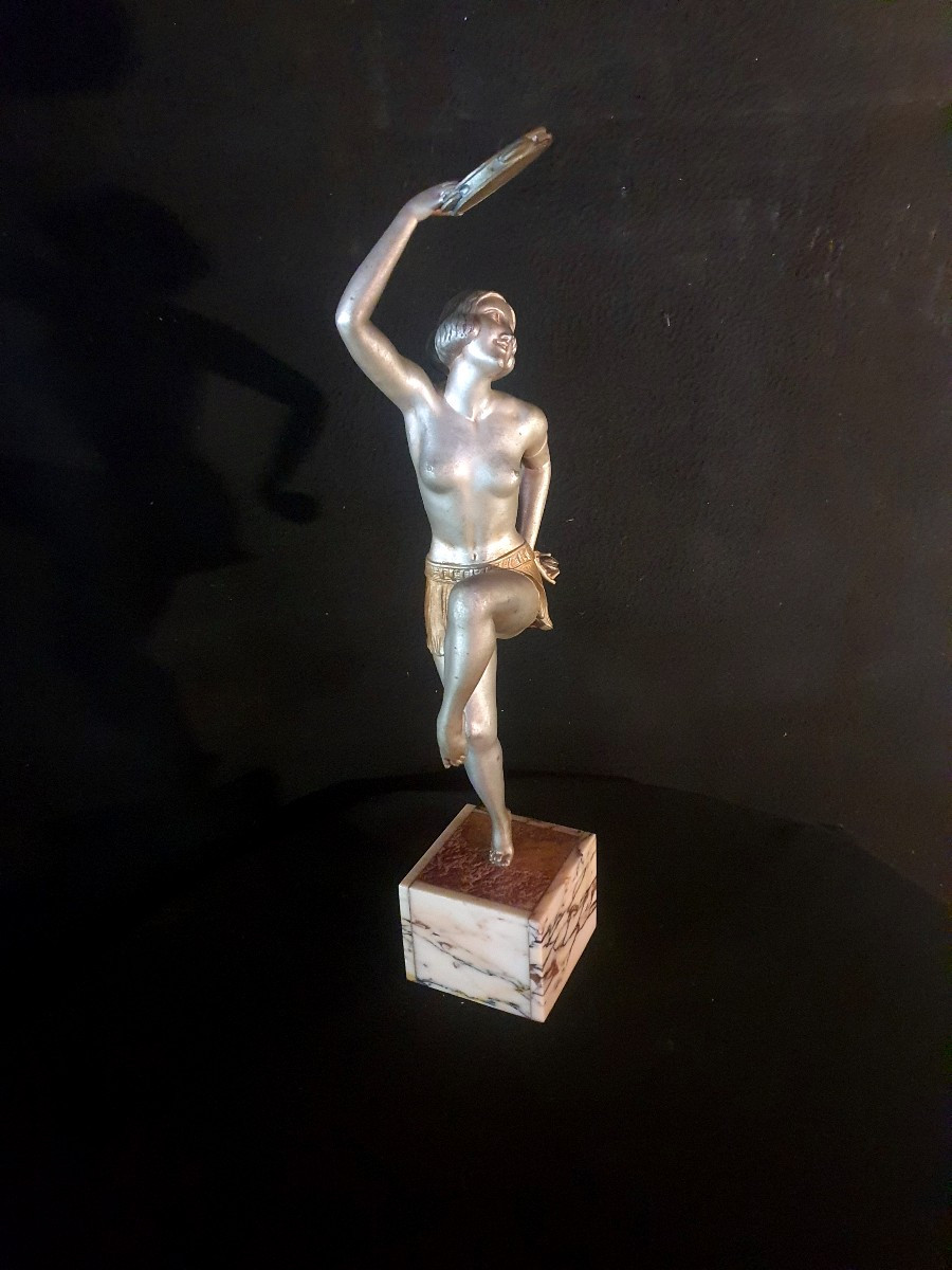 Art Deco Dancer Sculpture. -photo-3