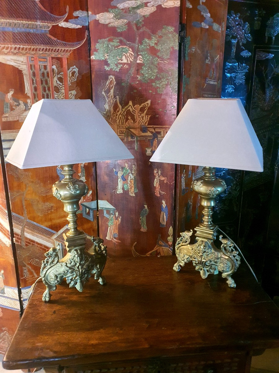 Paire de lampes bronze doré armoiries.-photo-2