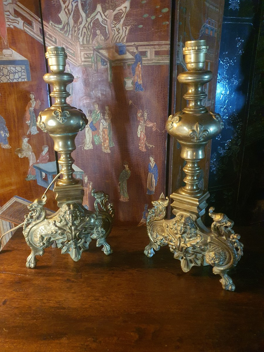 Paire de lampes bronze doré armoiries.-photo-4