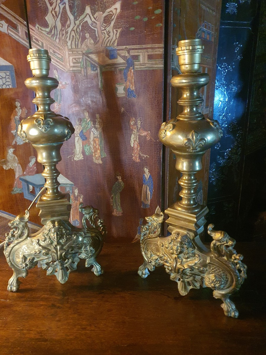 Paire de lampes bronze doré armoiries.-photo-1