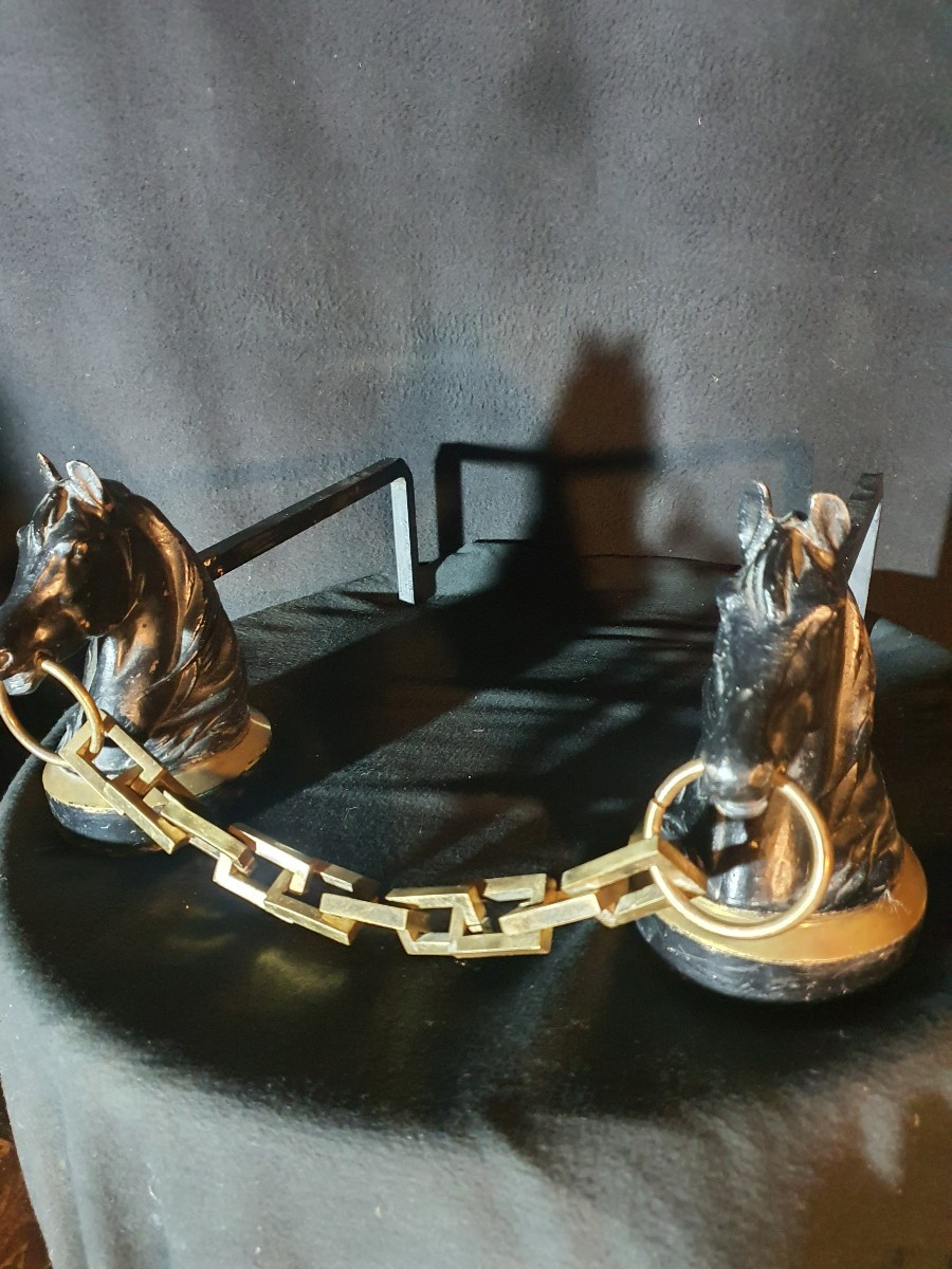 Paire de chenets têtes de chevaux dans le goût Jacques Adnet. -photo-2