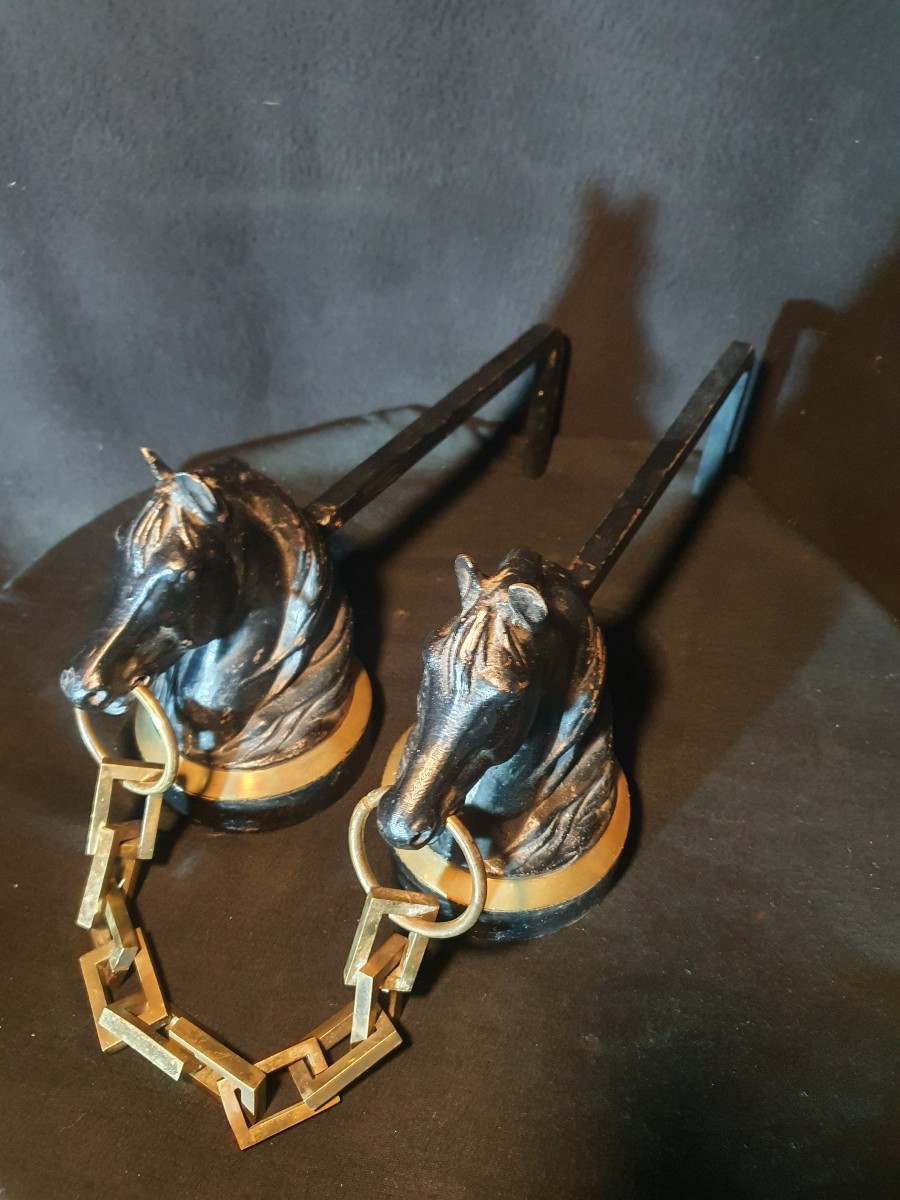 Paire de chenets têtes de chevaux dans le goût Jacques Adnet. -photo-2