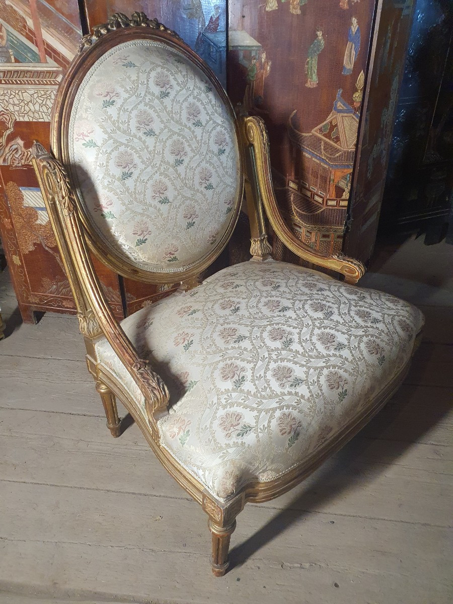 Louis XVI Style Gilded Marquise Armchair. -photo-1