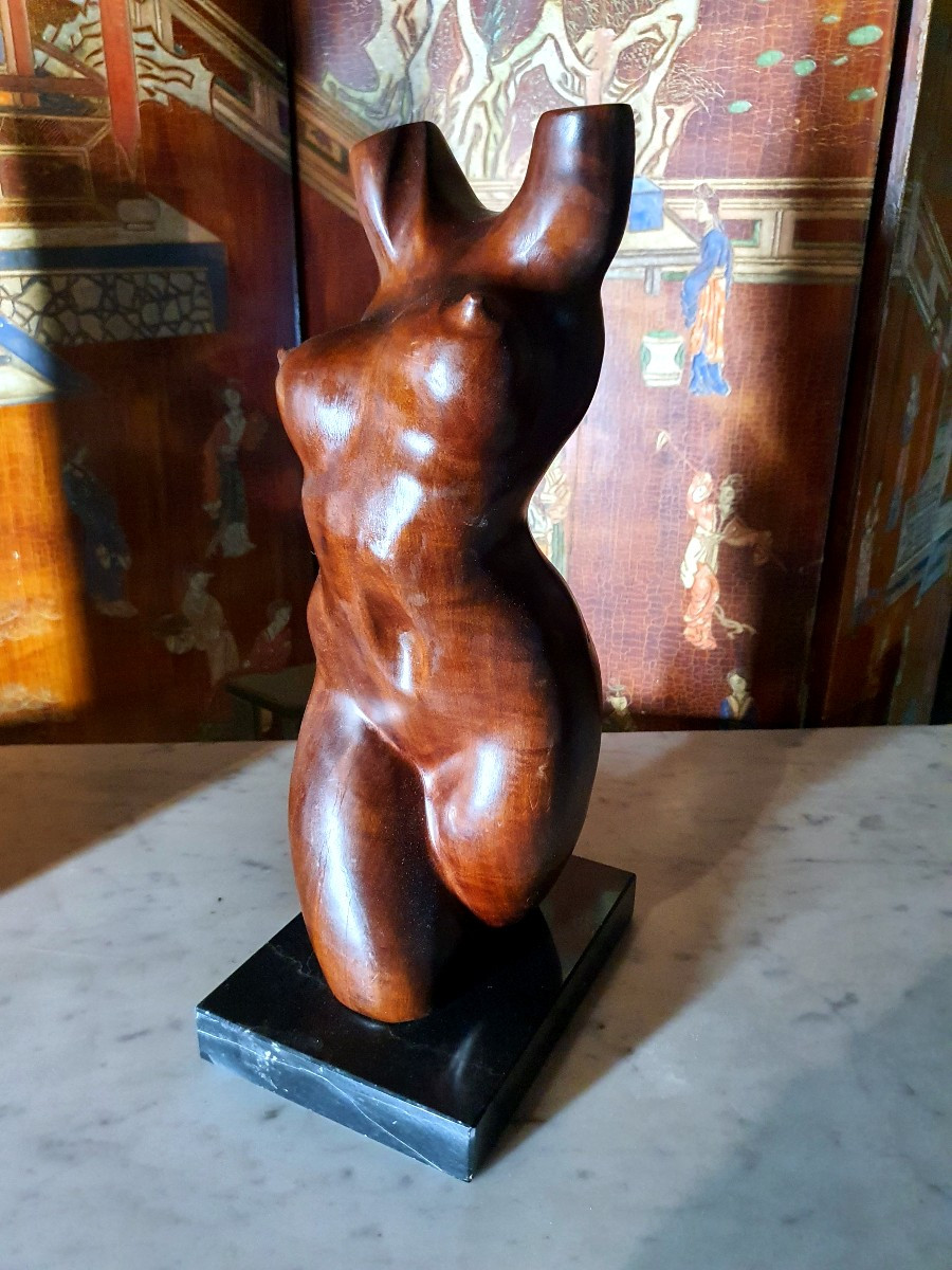 Erotic Nude Sculpture. -photo-3