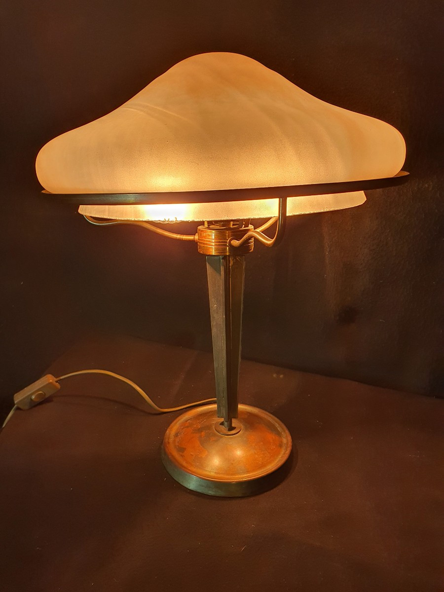 Lampe de table art déco. -photo-3