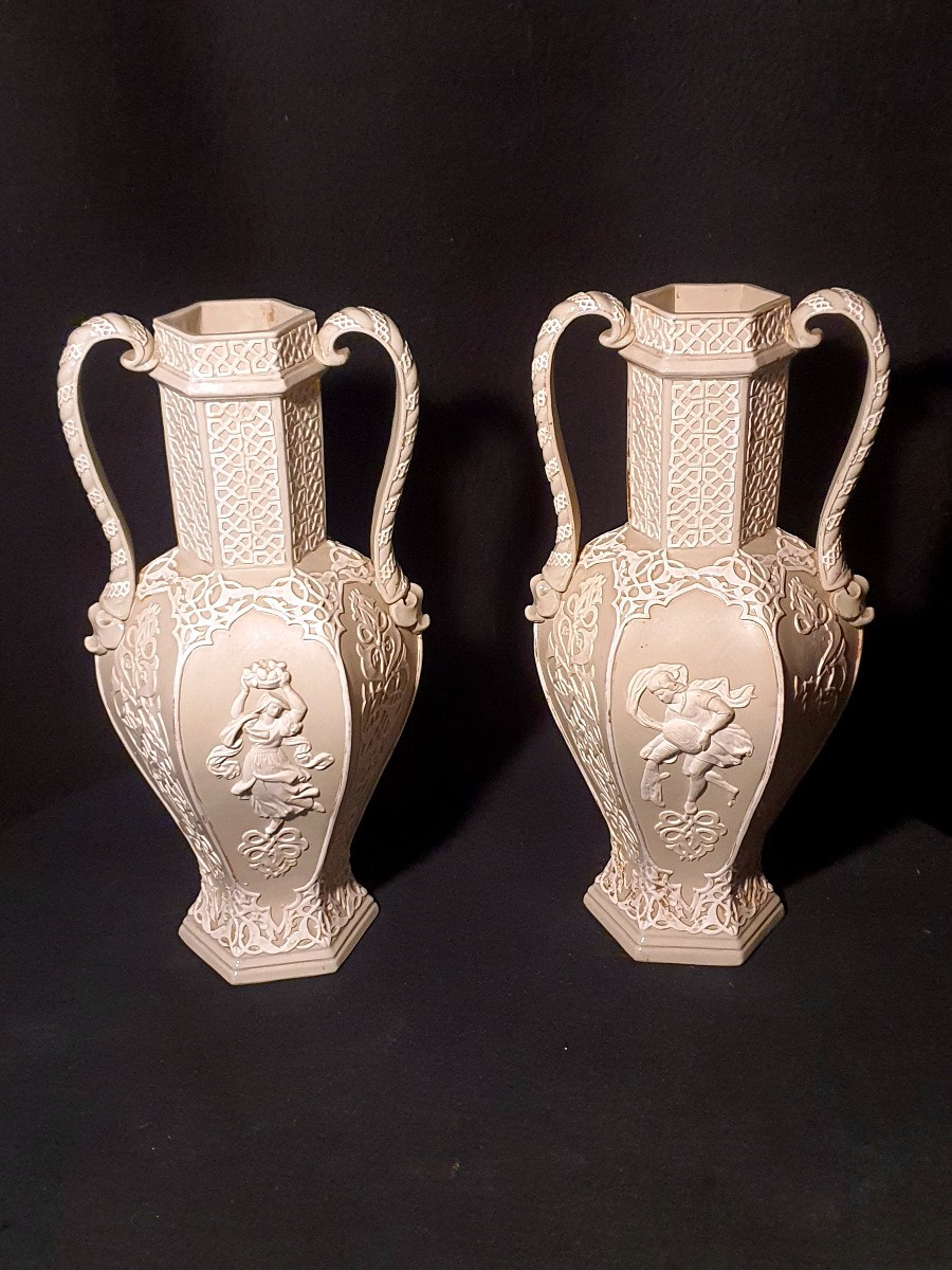Paire de vases décor Wedgwood  Villeroy et Boch
