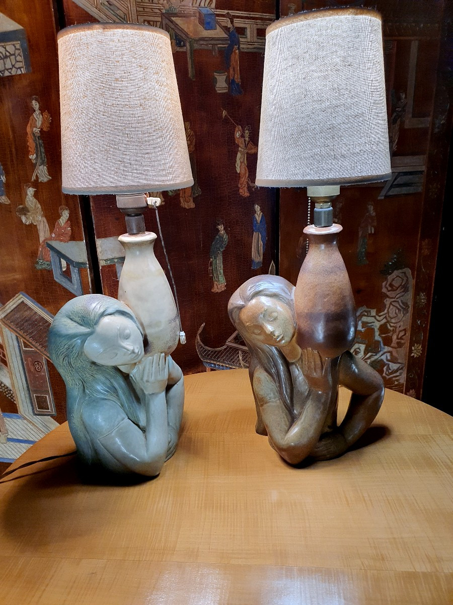 Paire de lampes vintage sujet féminin. 
