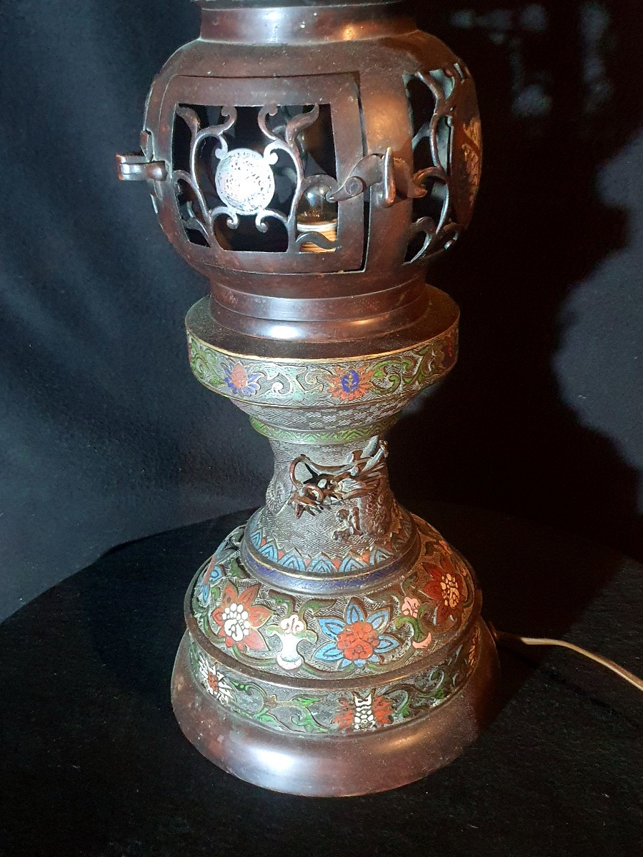 Bronze Temple Lantern, China Japan.-photo-4