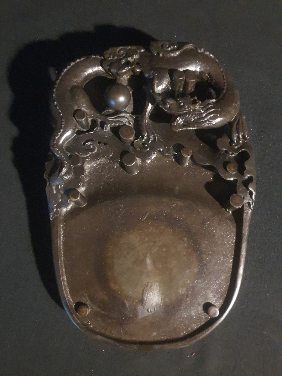 Pierre à encre Chine dragon et perle.