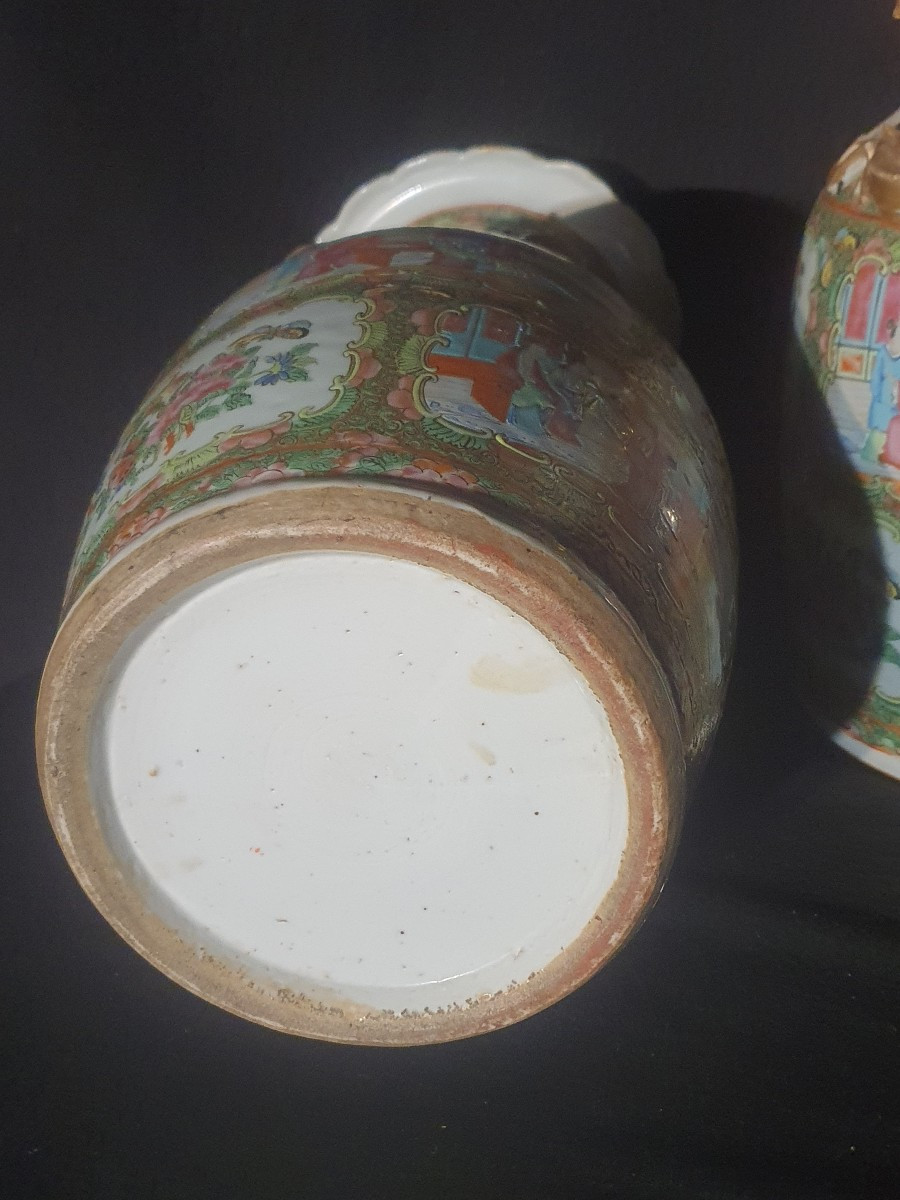 Pair Of Canton Vases, China, 19th Century. -photo-3