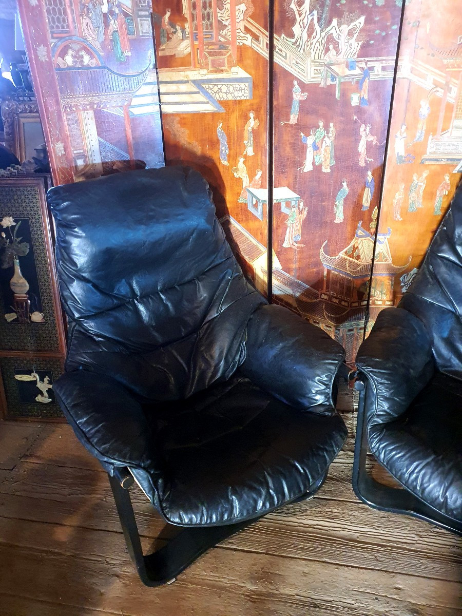 Paire de fauteuils cuir vintage Norvège. -photo-3