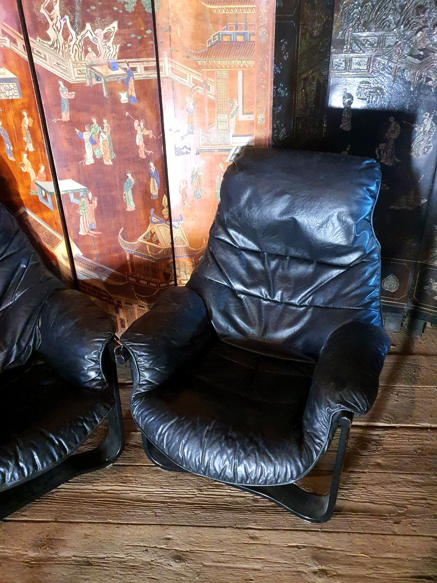 Paire de fauteuils cuir vintage Norvège. -photo-4