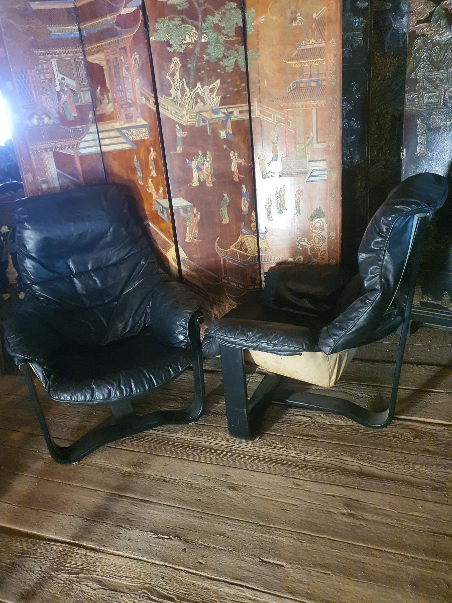 Paire de fauteuils cuir vintage Norvège. -photo-3