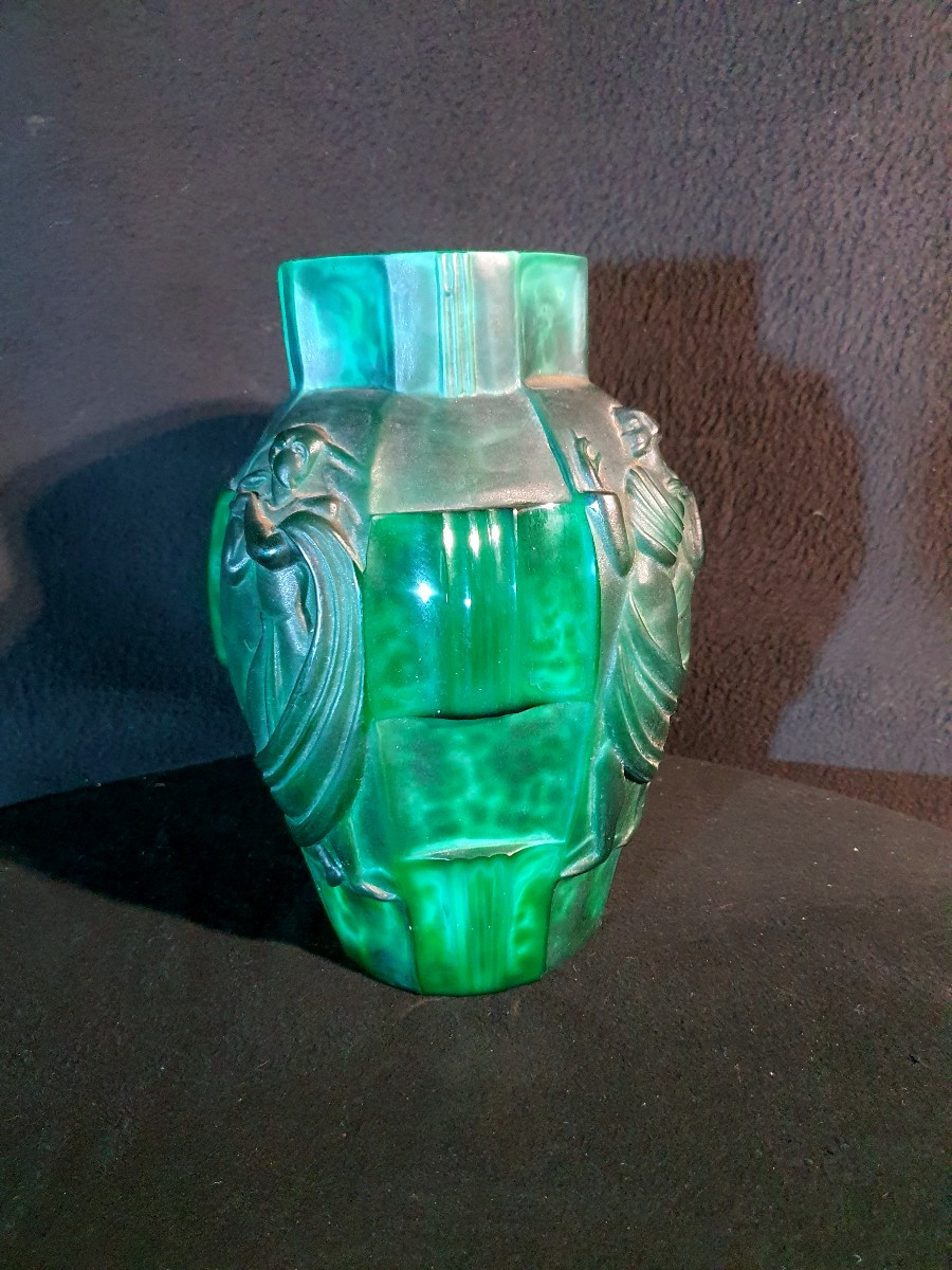 Ingrid Art Deco Glass Vase By Curt Schlevogt.