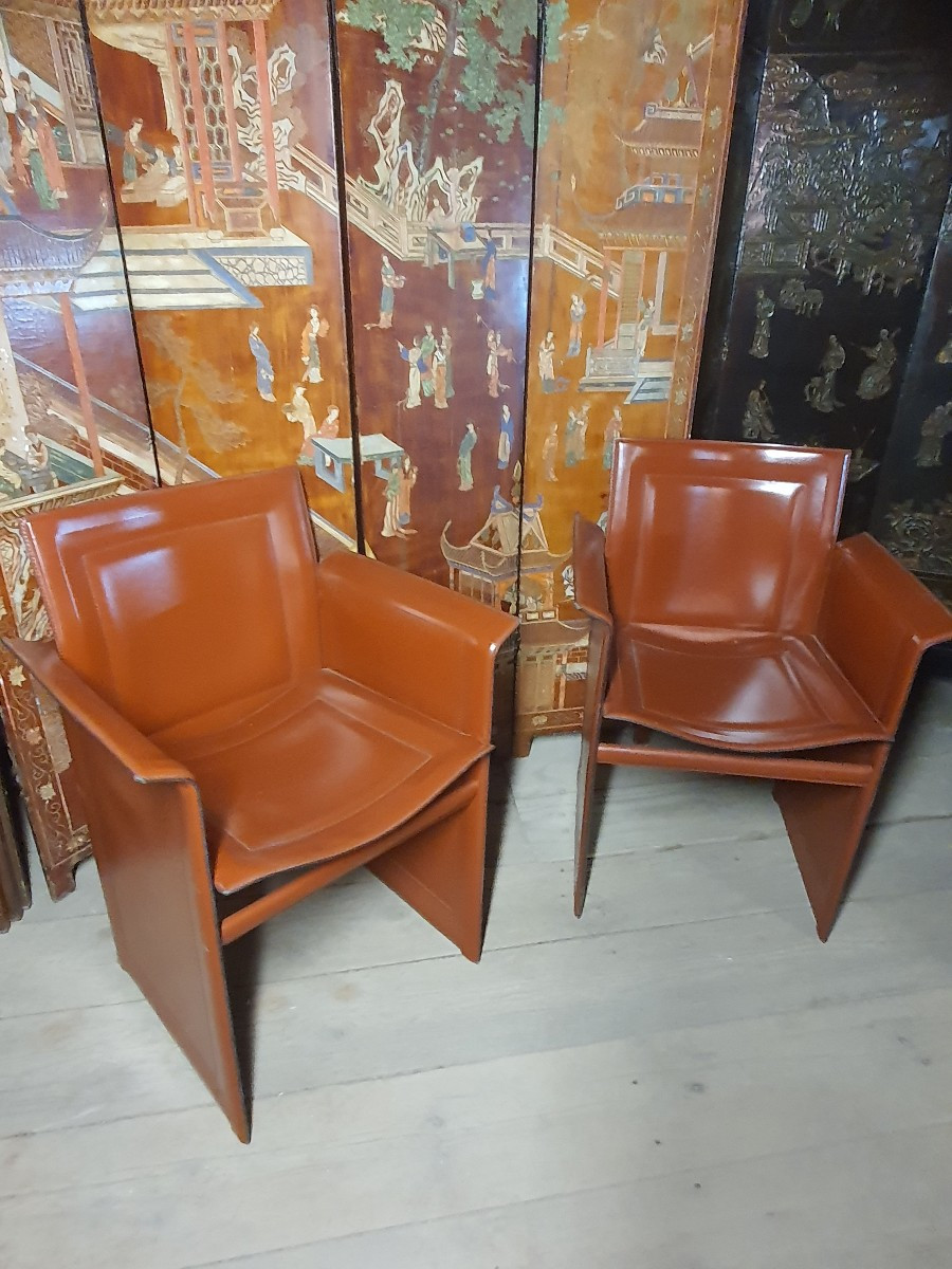 Paire de fauteuils cuir Tito Agneli années 70.