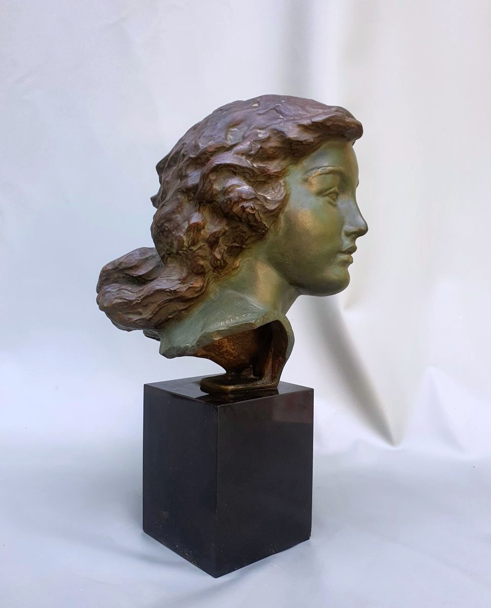 Young Female Art Deco Bust By Alexandre Kelety.-photo-3