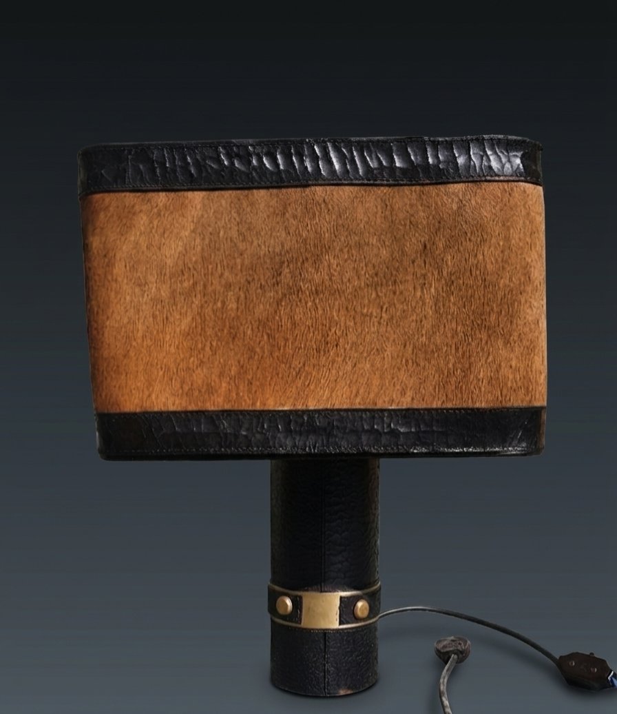 Lampe cuir vintage art déco esprit Jacques Adnet. 