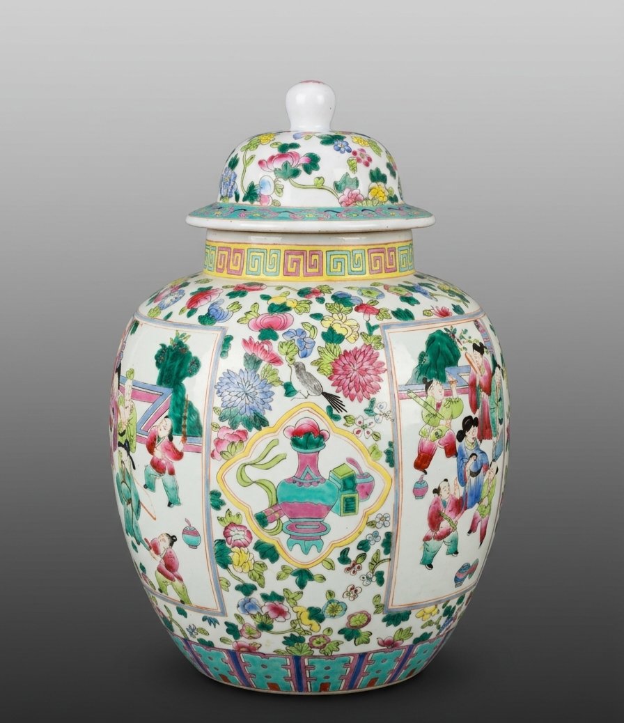 Large Chinese Porcelain Vase From The "famille Rose" Collection. -photo-2