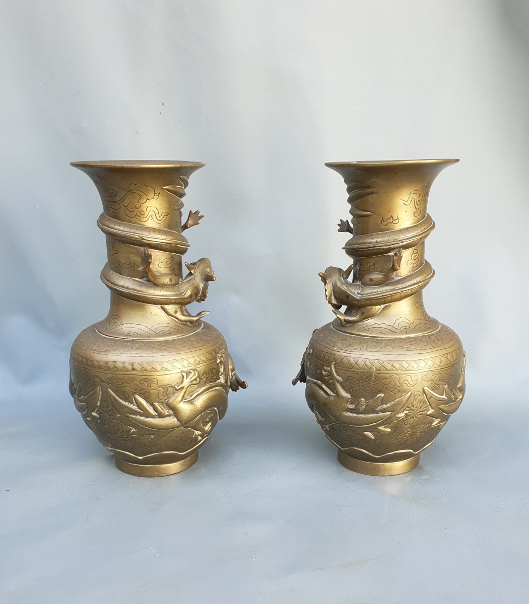 Pair Of Chinese Bronze Vases With Dragon Motifs.-photo-2