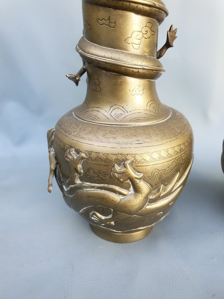 Pair Of Chinese Bronze Vases With Dragon Motifs.-photo-4