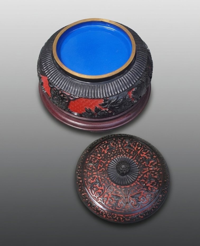 Chinese Box With Cinnabar Lacquer-photo-4