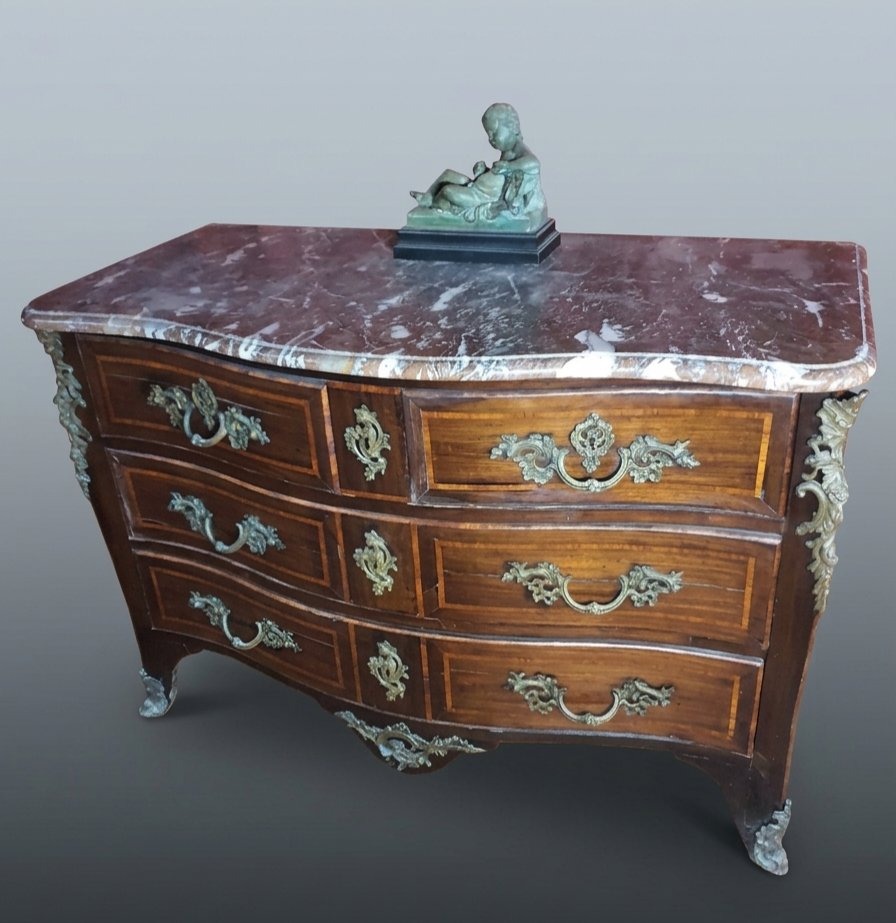 Commode époque Louis XV,  XVIII siècle 