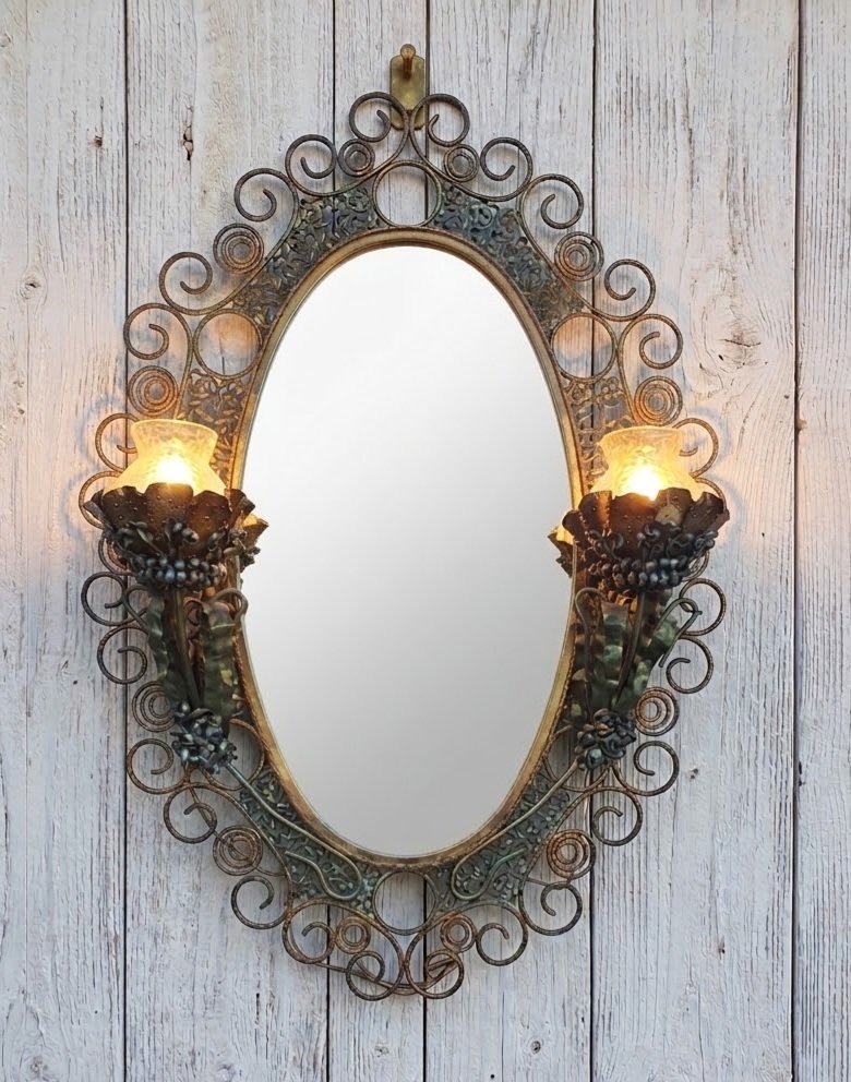 Miroir rocaille baroque style art déco. 