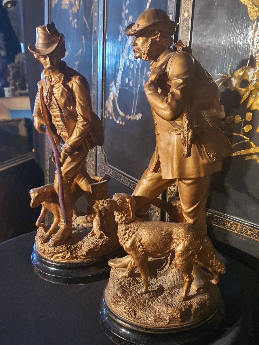 Paire De Statues Terre Cuite Chasseurs -photo-4