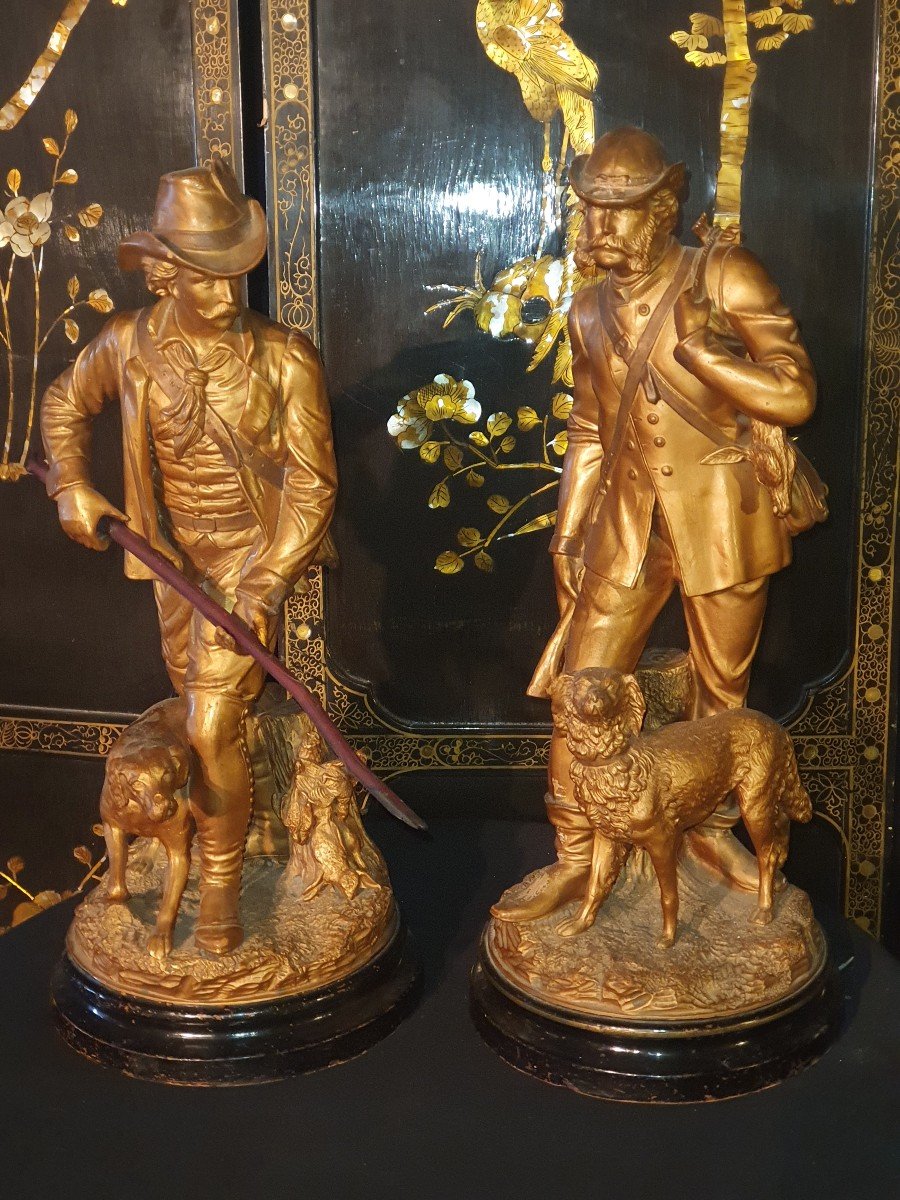 Paire De Statues Terre Cuite Chasseurs -photo-3