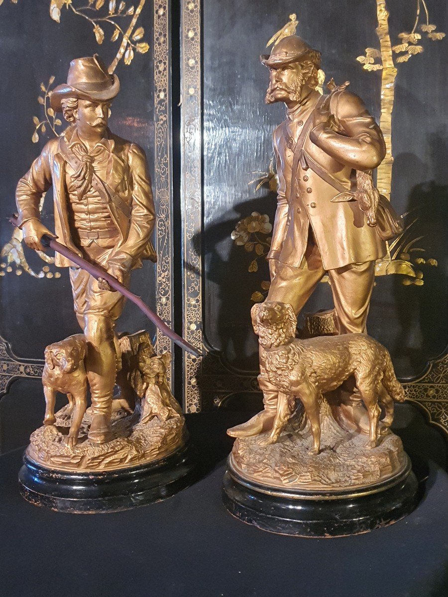 Paire De Statues Terre Cuite Chasseurs 