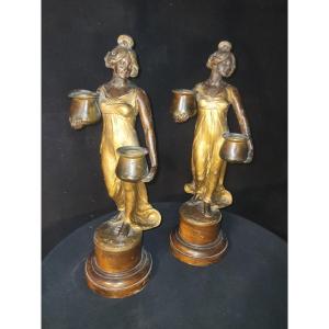 Paire De Sculptures, Porteuses D Eau. Art Nouveau. 