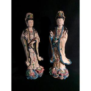 Paire de sculptures Guanyin, Chine.