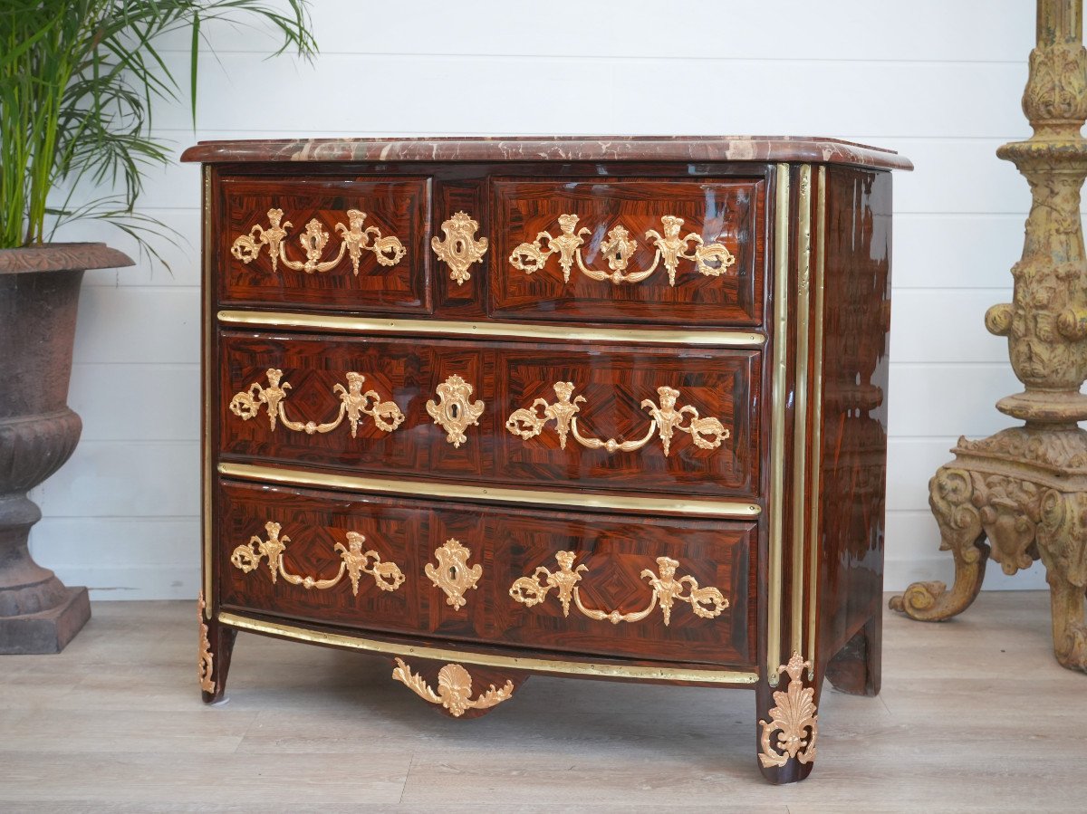 Petite commode régence en palissandre
