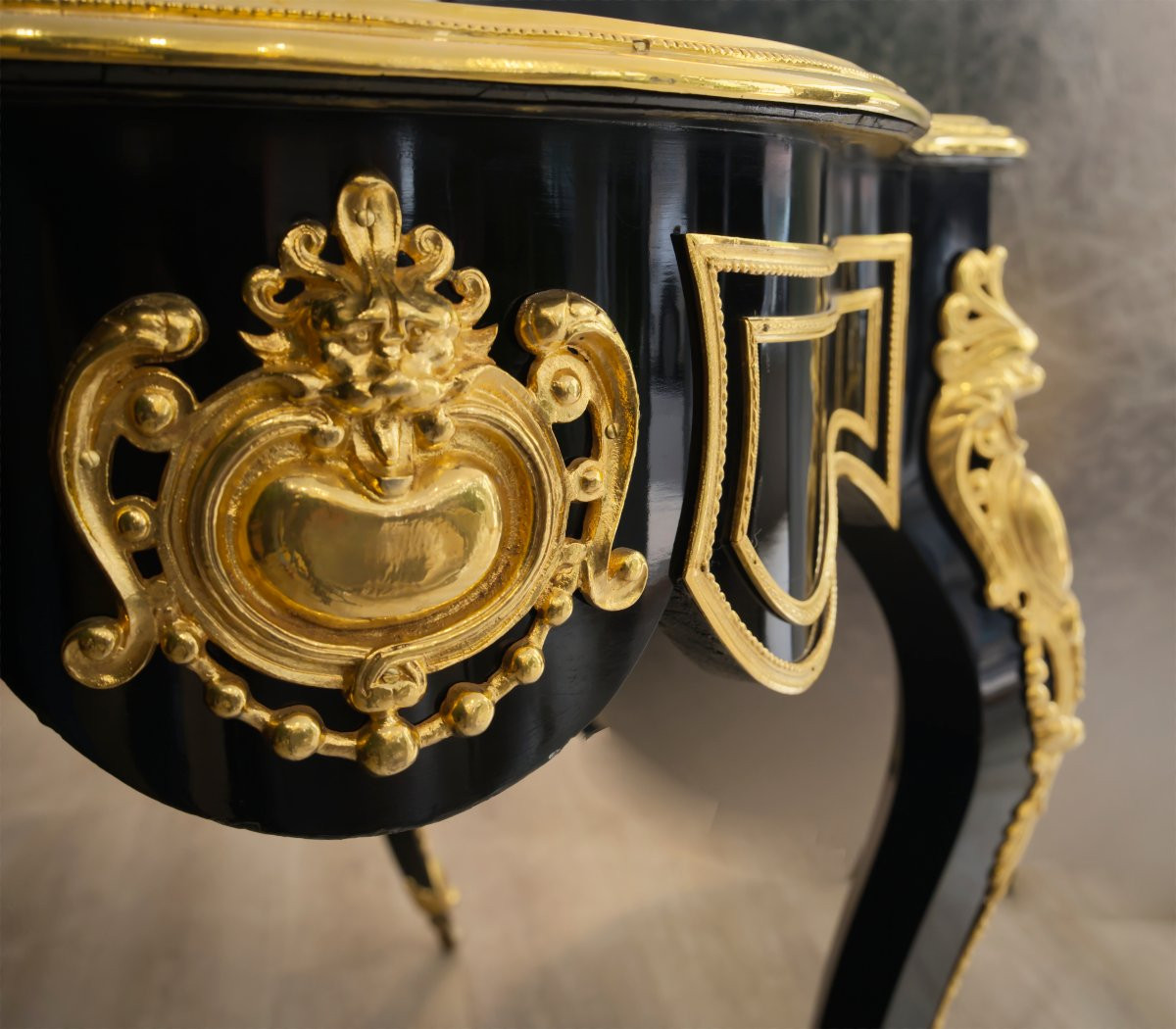 Napoleon III Coffee Table-photo-7