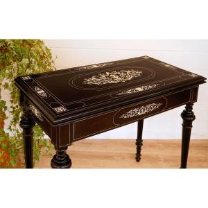 Napoleon III Games Table