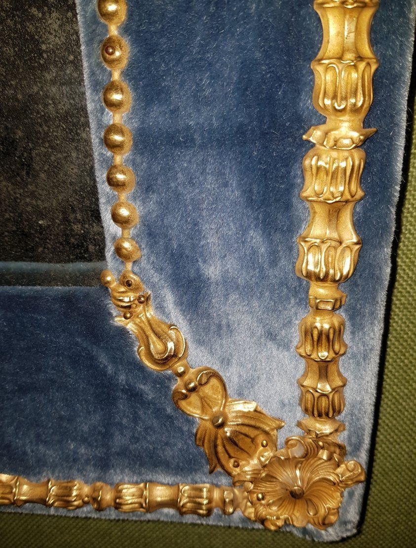 Glace Rectangulaire Garnie  De Velours Bleu Et De Bronzes Dorés   XIX° Siècle-photo-1