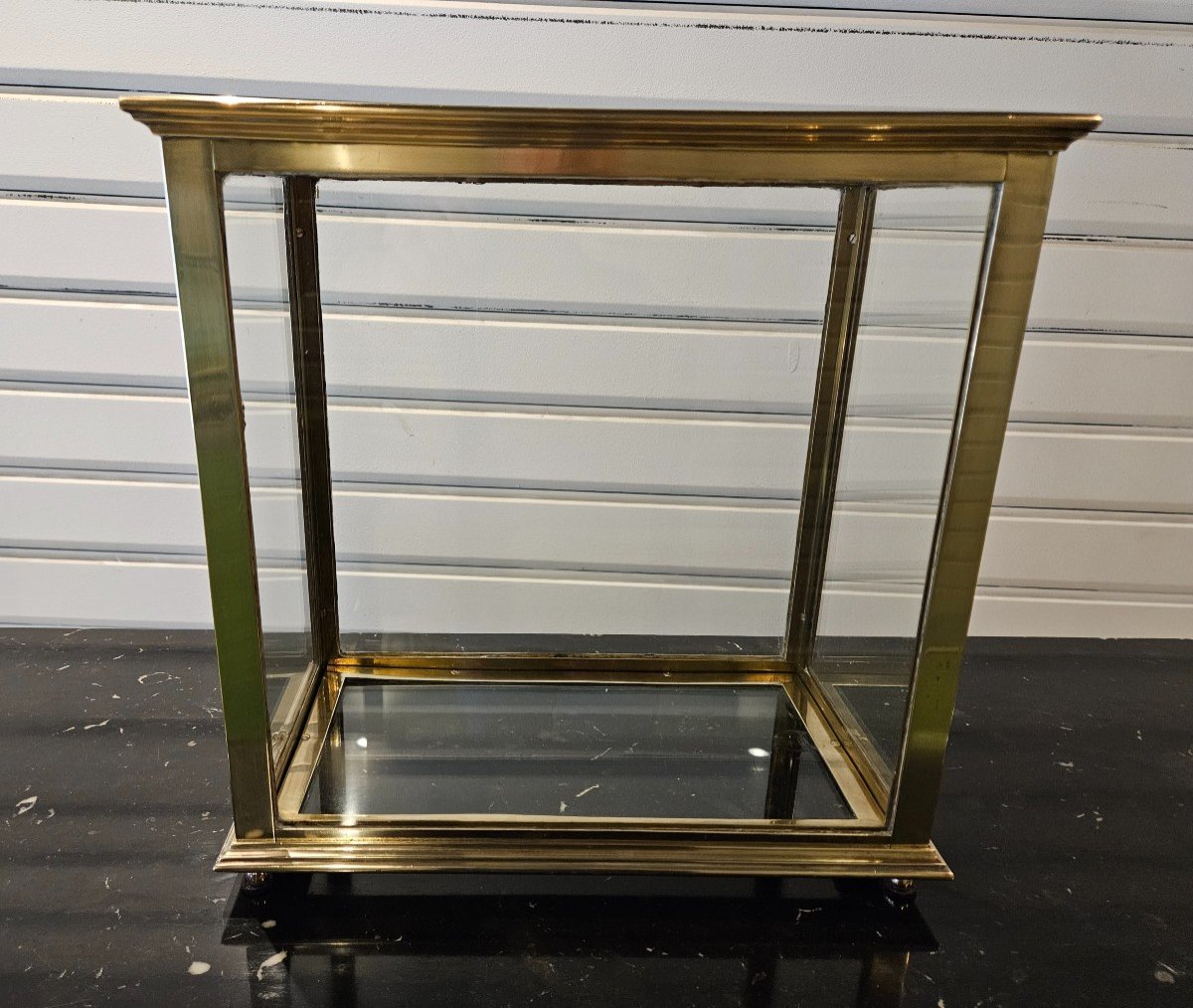 Petite Vitrine en laiton Pour Objet Unique  -début Du XXeme Siècle.  -photo-2
