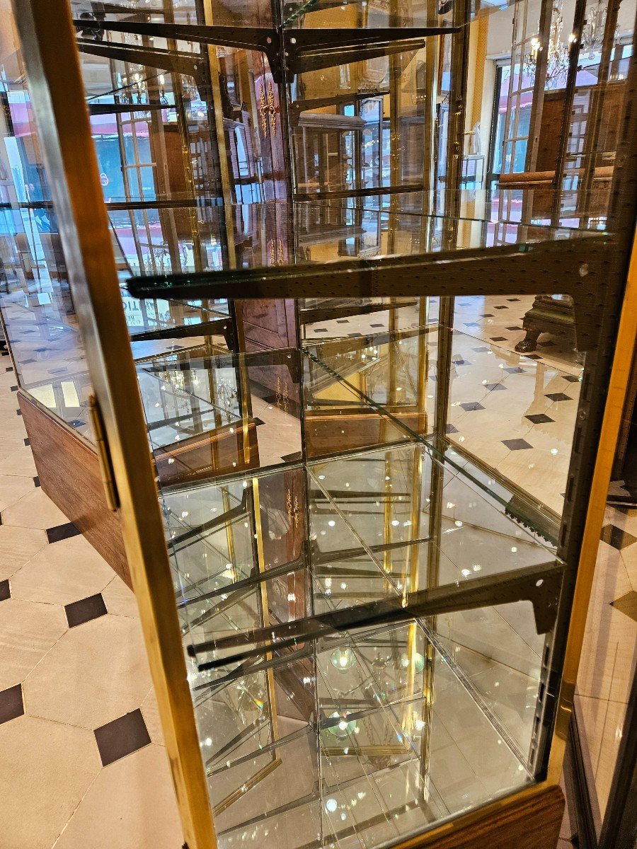 Paire De Vitrines  d'Exposition En Laiton.  Début Du XXème Siècle. -photo-4